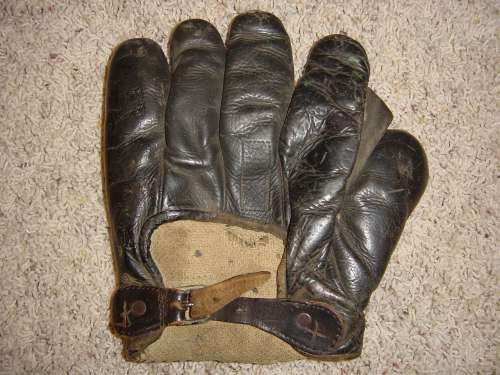 c. 1910 Buckle Back Black Full Web Back